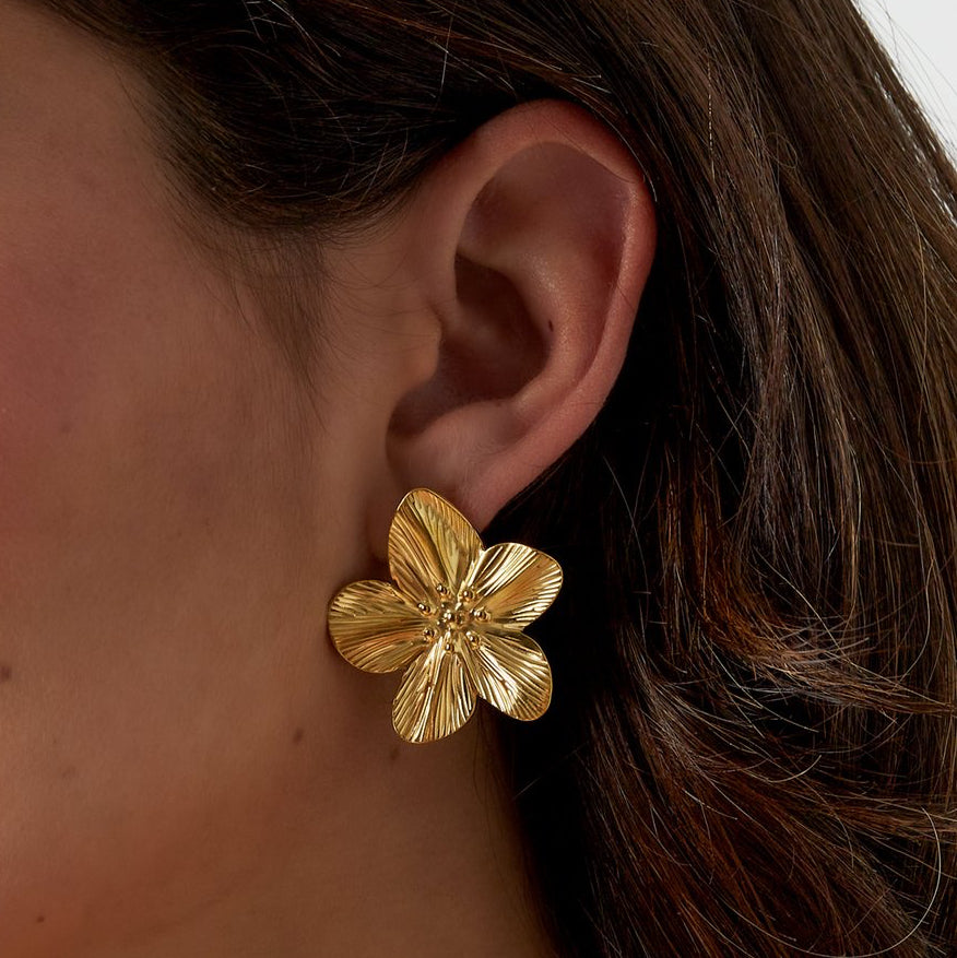 Fleur Dorée Élégance Intemporelle