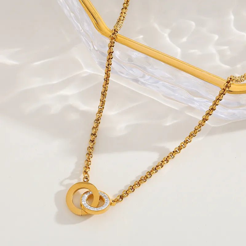 Bracelet Prestige aux Anneaux Entrelacés en acier inoxydable - ABABEL