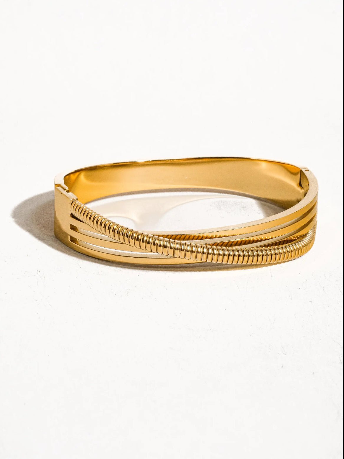 Bracelet Silhouette Prestige en Acier Inoxydable Plaqué Or 18K - ABABEL