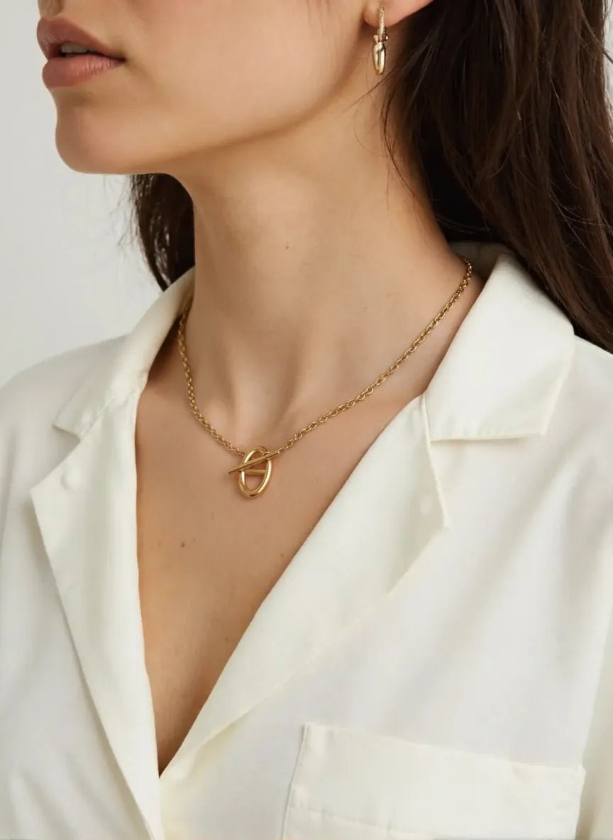 Collier Fermoir Toggle Ovale & Finition Éclatante en Acier Inoxydable Plaqué Or 18K - ABABEL